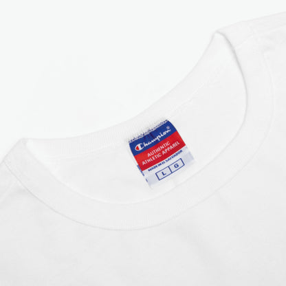Champion is back with another addition – the Champion Heritage t-shirt for women. Made with 100% cotton, this jersey puts both comfort and style at the forefront. With the signature “C” Champion logo patch on the left cuff, durable, double-needle stitching throughout the shirt, and a modern, cropped fit – this shirt has all the markings of an instant classic.